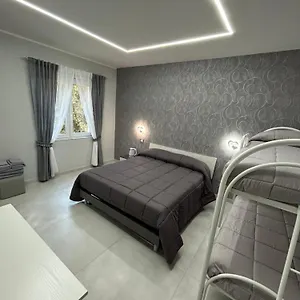 Skycity 2 Guest house